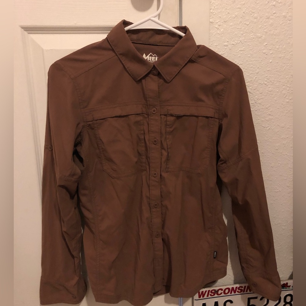 REI safari button up sun shirt